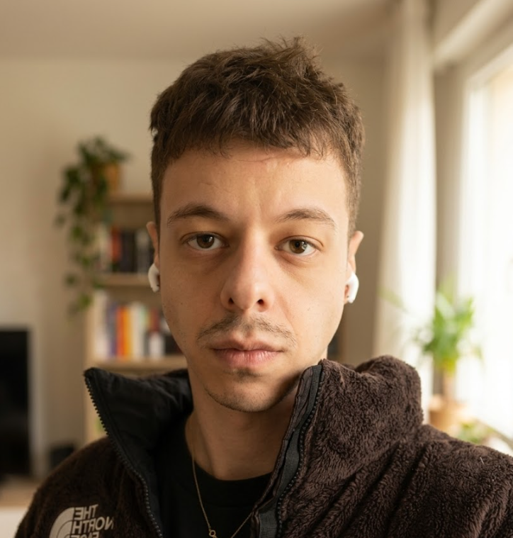 Nikolas S.